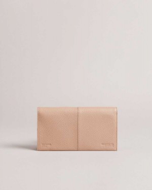 Ted Baker Nishi Leather Clutch Taupe | 67108-ZCDI