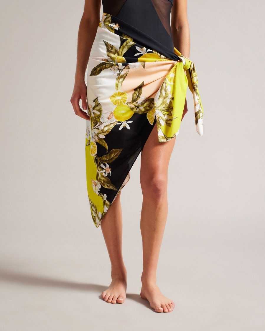 Ted Baker Abbieee Botanical Printed Beach Sarong Black | 45231-GCKF