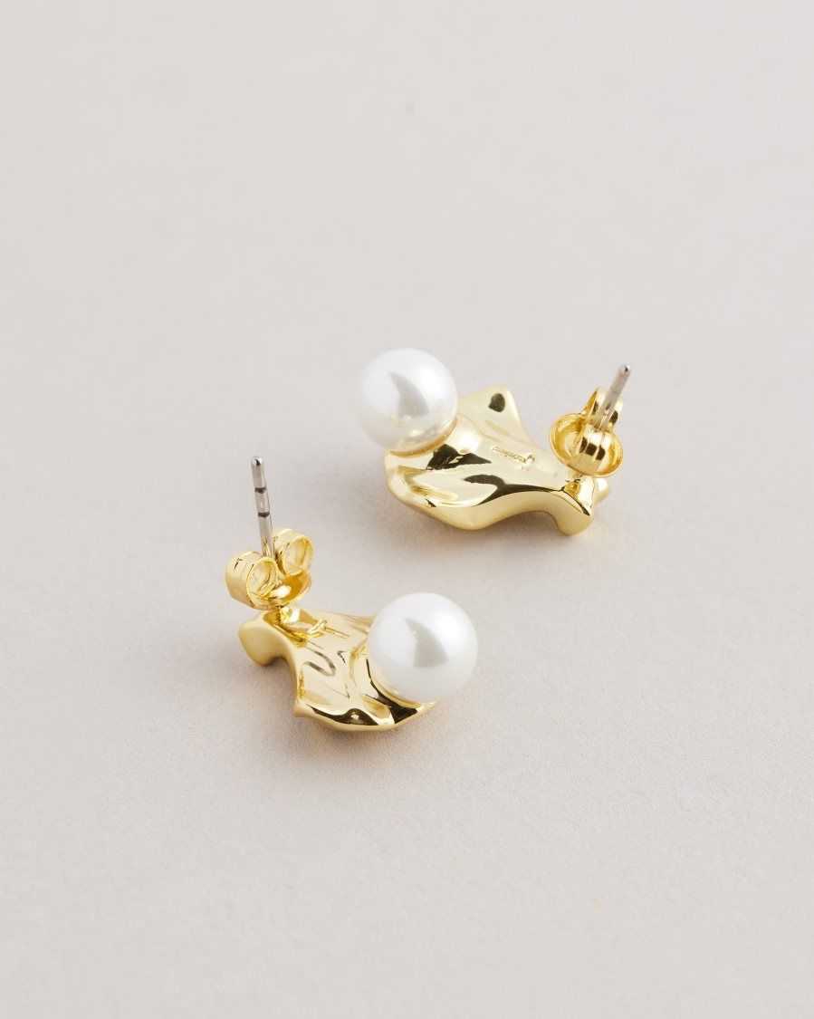 Ted Baker Callien Clam Shell Stud Earrings Gold Colour | 47208-AZOU