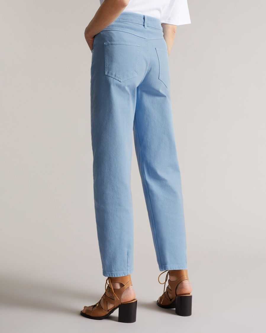 Ted Baker Zandin Barrel Leg Jeans With Front Yoke and Pleat Detail Light Wash | 21045-TQHV