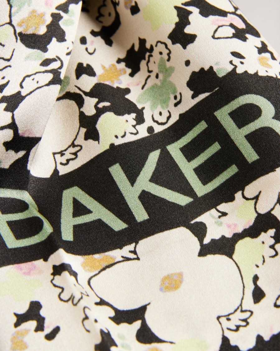 Ted Baker Zebbaa Ditsy Floral Square Satin Scarf Black | 26130-TUXB